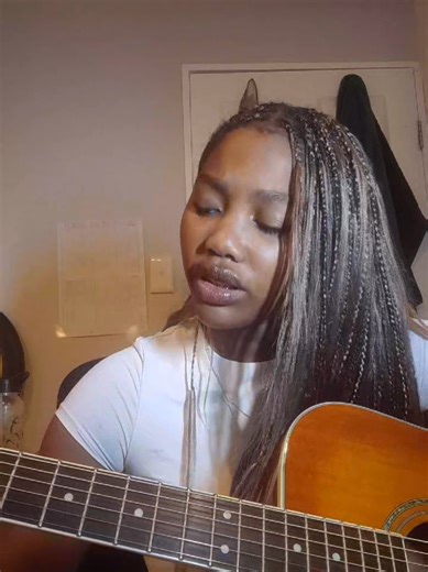 Lizzy McAlpine's Spring Into Summer Cover