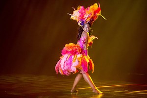 Burlesque show ends with a bang, a shake and ‘Who’s on first’