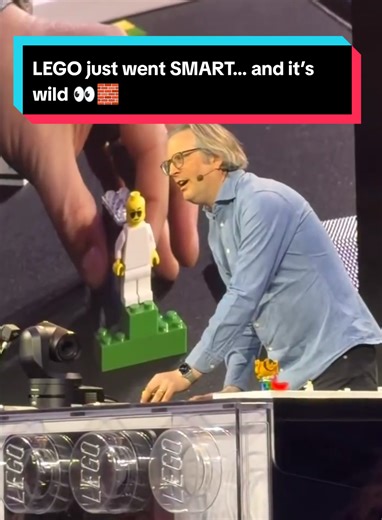 This Smart Brick demo looks straight out of the future. Built-in NFC an accelerometer means this block can sense movement, orientation, and interaction in real time. From toys to education to prototyping — this tiny brick could change how we build, learn, and play. CES just keeps raising the bar. 🚀 #SmartBrick #LEGO #CES #CES2026 #techtok Credits to: @ccxchristian