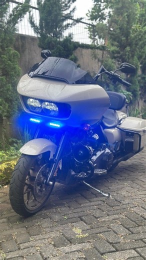 JUAL HARLEY FULL PAPER on Instagram: ". 𝕭𝖎𝖘𝖒𝖎𝖑𝖑𝖆𝖍 RG ST OM QU 🤩🤩 Rp...BEST PRICE [ˢᵖᵉᶜⁱᵃˡ ᴼᶠᶠᵉʳ] . HD ROADGLIDE ST (FLTRXST) M8 117 (1923cc) White Sand Pearl FULL PAPER NIK 2023 PAJAK OFF 1 KALI PLATE s/d 2030 LOW ODO KM.2,xxx ACCESORIES : • TRUEDUAL V&H • SLIP ON KHROME WERKS • STROBO ION WHELEN + BRACKET • SIRINE WHELEN • PAULYAFEE 14" BLACK • SADLEBAG GUARD • FOOT PEG • FILLER PANEL LIGHT • LIKE NEW . DM/Kontak WhatsApp : 0895-1833-9037 . ✔GET IT NOW🚀"