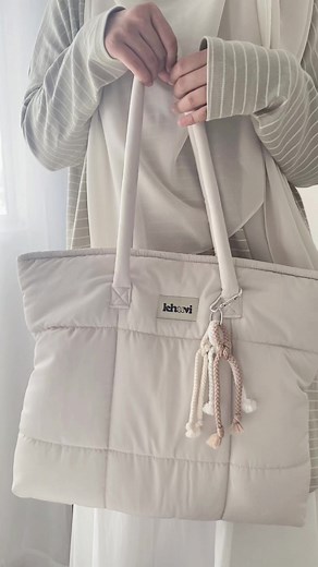 finally jumpa white skirt flowy 🤍#skirt #whiteskirt