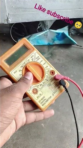 multimeter se voltage check kar raha hun
