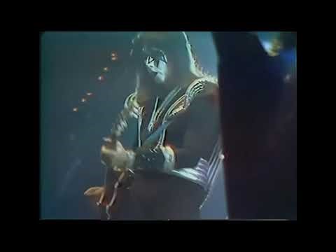 (1976) KISS - Take Me (Live) (4K)