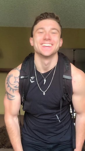 Lizard tongue 👅 #foryou #foryoupage #dance #trending #viral #keepingbusy #vibecheck