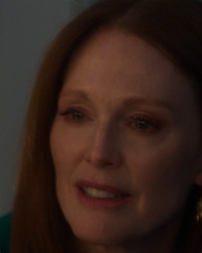 Netflix US on Instagram: "the shivers this scene sent through my body??!!! 📺: sirens"