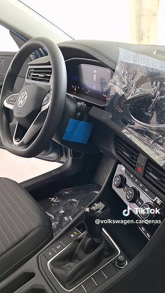 Explore the 2025 Volkswagen Jetta Trendline Features