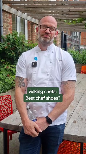 What is the best chef shoe? 6 Votes @BIRKENSTOCK 3 Votes @Crocs 2 Votes clogs #bmcaterers #bmfamily💜💚 #contractcaterer #contractcatering #workplacecatering #hospitalityjobs #chef #recipe #chefshoes #birkenstocks #crocs