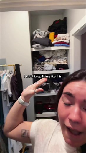 Transform Your Closet: Tips for Overcoming Clutter