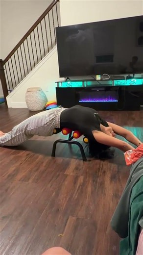 Mini Inversion Table #inversiontable #stretch #bodytransformation