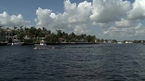 The sun shines in Greater Fort Lauderdale. Watch our live beach cam to see real-time views. See you soon! #FloridaNow #LoveFL #hellosunny | Visit Lauderdale