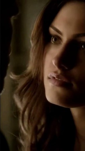 Hayley & Klaus Kissing Scene