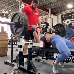 28 reactions | Hunter Henderson with a huge 315 lbs (143 kg) double!...