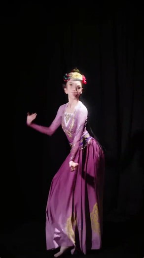 这段舞蹈里一共藏着几个民族？ How many ethnic groups in this dance? #shortvideo #民族舞