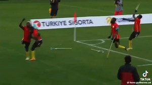 CONFERE O GOLAÇOOOOOO | Claque Magazine