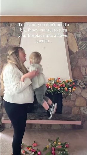 Just a pool noodle from the dollar store and some flowers from Walmart clearance 🪴🌸🌷🌼🌱 • If you