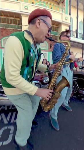 R&B Sax battle in Vegas!