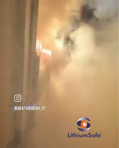 Shocking E-Bike Battery Fire Caught on Camera: Rapid Thermal Runaway Destroys Apartment