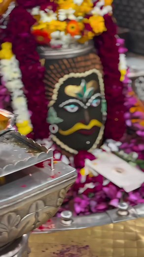 Status By RP on Instagram: "How My Reels Went Viral in Just 18 Days! 🚀📈 It wasn’t luck—it was a strategy. I used strong hooks, posted daily, and focused on value. -Follow 10 - 15 small creaters under 50k followers in your niche -Find 5 - 10 reels that went viral in the last 30 days -Use those reels, as inspiration and recreate them in your own style. Remember that: The algorithm rewards consistency—so give it what it wants. #reelstips #viralgrowth #instagramstrategy #growoninstagram #contentcr