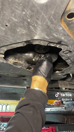 🚗 Your engine deserves the best! Here’s a behind-the-scenes look at how we handle oil changes at Lube It – with precision, care, and a whole lot of expertise. 💧 Keep your car running like a dream; stop by today and let Drippy take care of the rest! 🛠️ #LubeIt #oilchangeexperts #enginecare #drivesmooth #timeless