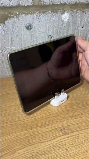 Genius Trick to Turn 3-Pin Plug into Phone Holder | DIY Carpentry Hack