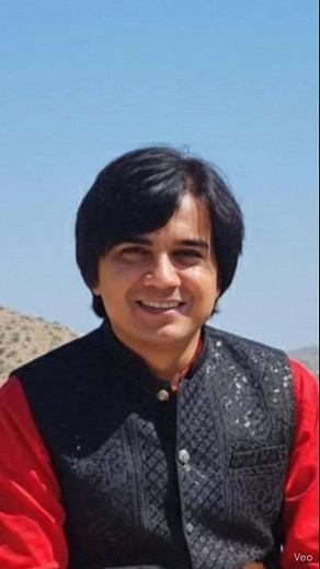 Jumping in Niagara Falls Canada 😂