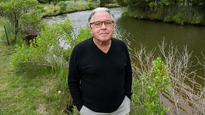 Chris Fiore easily defeats challenger to win second term as North Haven mayor