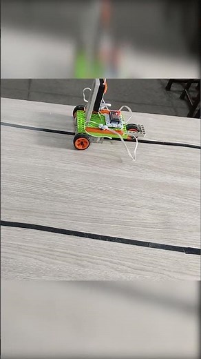 “Smart Robot with Blix Robotix Kit ⚡ #Shorts”