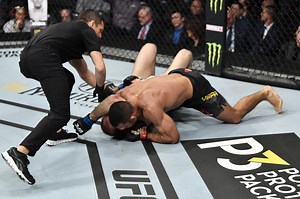 UFC 248 Highlight - Vieira Submits Safarov