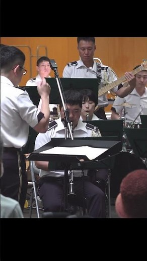 「2億4千万の瞳 -エキゾチック・ジャパン」郷ひろみの名曲 指揮：1等陸尉 遠藤 敬 陸上自衛隊第１音楽隊 火曜コンサート けやき広場 #shorts