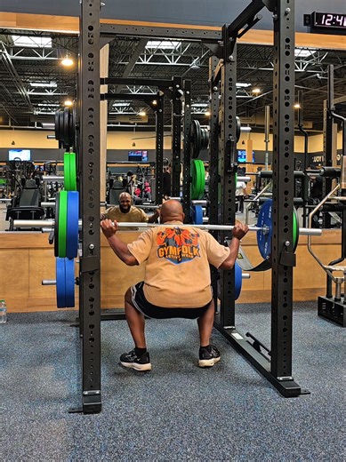 Pyramid Sets for the full leg workout! #gymfolk #legday #grindmode