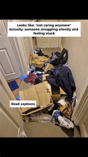 5 signs of hoarding disorder