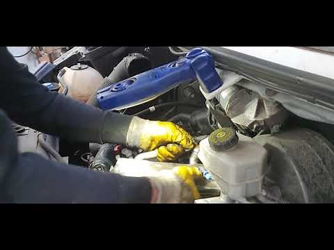 Ansaugung ausbauen an einem Sprinter OM651.