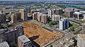 Amazon holding virtual career fair, seeking to hire 33,000 people. Here's how to register.