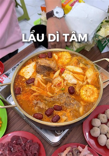 Lẩu sườn bò kim chi Dì Tâm Phạm Ngọc Thạch - quán hot nhất