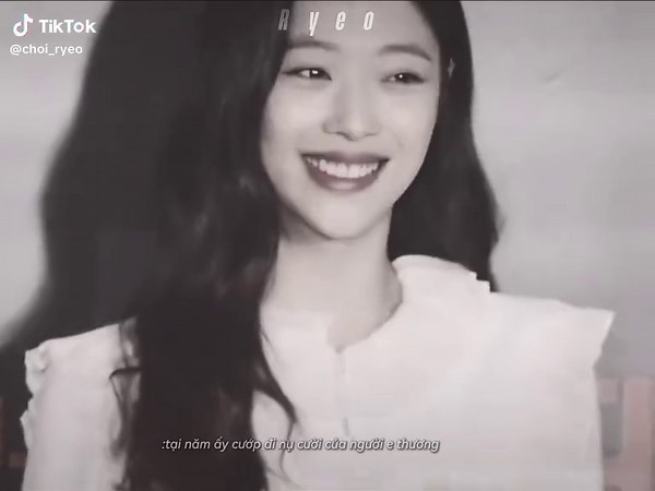 Nhớ lắm,nhớ nụ cười của cj Sulli à..#sulli #nhocj #ryeo #sullifamily