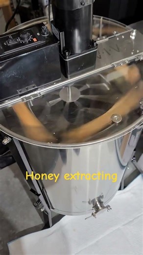 #Honey Extracting, Raw Honey.