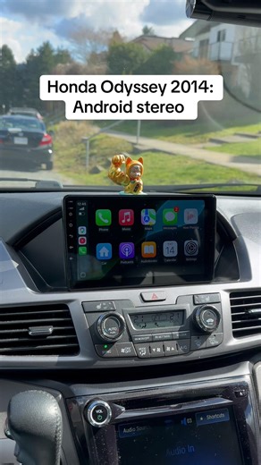 Honda Odyssey 2014: Android stereo with wireless CarPlay and factory backup camera support #honda