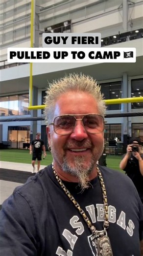 The Mayor of Flavortown has lunch covered 🔥
