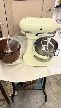 Vintage KitchenAid Mixer Model K5SS I found today at an estate sale