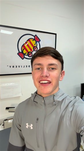 Sweet Delivery®️ on Instagram: "LOVE IS IN THE AIR🥰 Use the discount code LOVE25 at checkout! Link in bio…❤️"