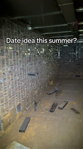 send this to someone you wanna go with 👀 #abandoned #urbex #date