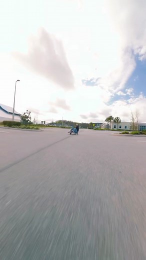 Full send backies in the parking lot 😮‍💨🛒💨 #taxigarage #crazycart #drift #drifting #crazycarts #cars #tandem #mariokart