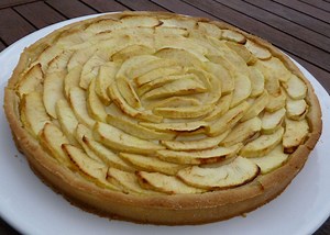 Recette de tarte aux pommes et crème pâtissière