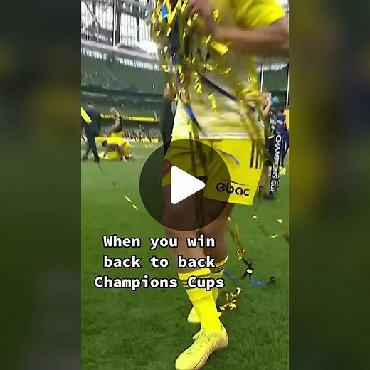 La Rochelle’s Dillyn Leyds absolutely loving life 🐟🕺 #rugby #championscup