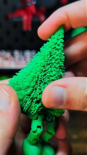 3d printing cristmas tree with 3d legs #challenge #printing #shorts