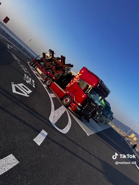 スカニアトレーラーの運転手の魅力