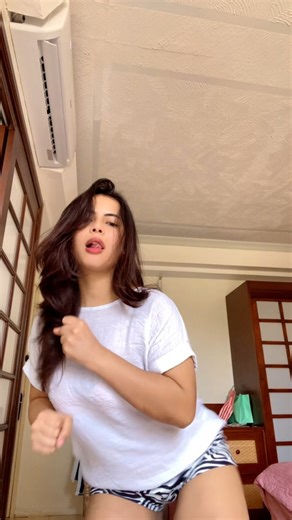 mja on Instagram: "Hip moving dance #dance #dancer #dancechallenge"