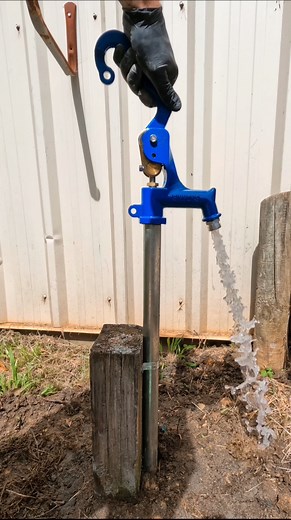 Replacing a yard hydrant PART 2 🐶💦 After removing the old hydrant, I installed the new fixture and plumbed to the new isolation valve. I then backfilled the area and installed a new valve box #plumber #diy #asmr #fyp #reels #homerepair #plumbingrepair #foryou #plomero #handyman | The Plumberlorian