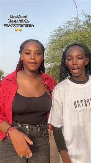 Une Mossi, une poulotte, une Gourmantché : le playback