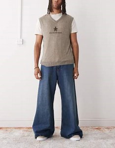 Cheap Monday – Rad – Skater-Jeans in mittelblauer Waschung mit superweitem Bein | ASOS